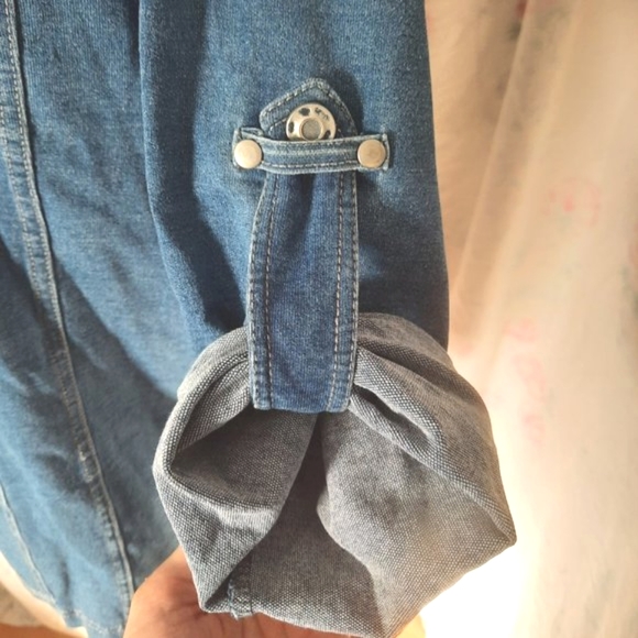 Casual light jean jacket/button down top - Picture 4 of 7